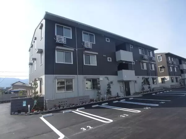 セレブ ウィット A棟の外観写真