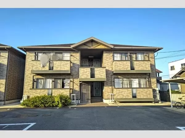 デュレ・ボナール B棟の外観写真