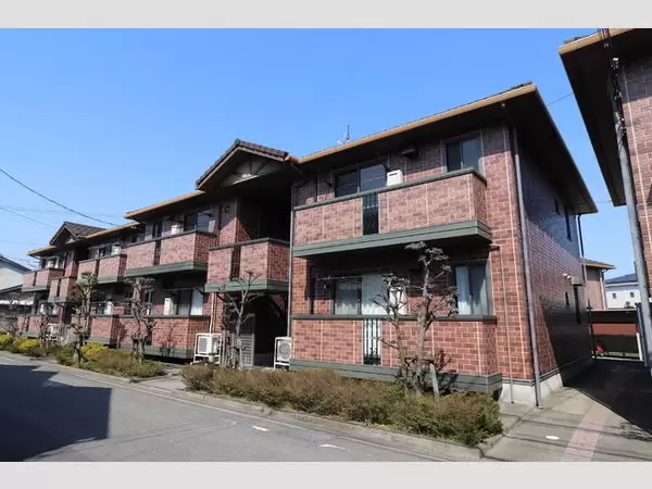 グランシャリオ C棟の外観写真