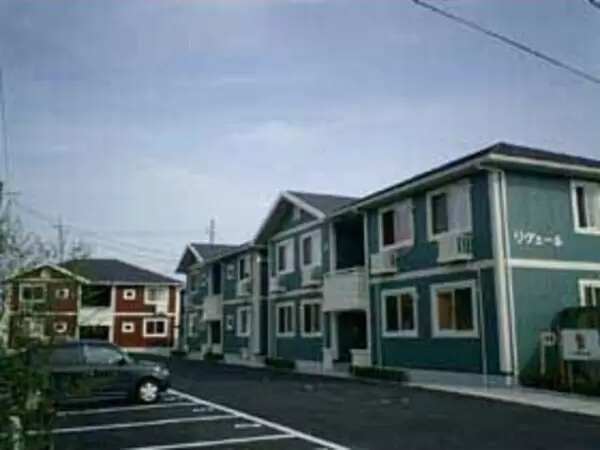 リヴェール A棟の外観写真