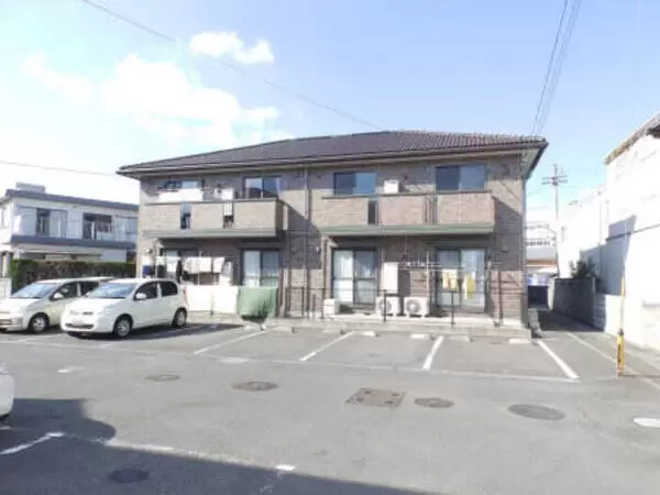 メゾン・ラフィーネ A棟の外観写真