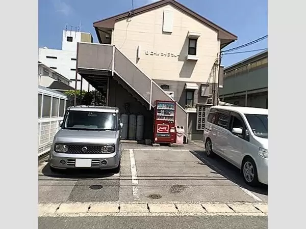 コーポライブラリー B棟の外観写真